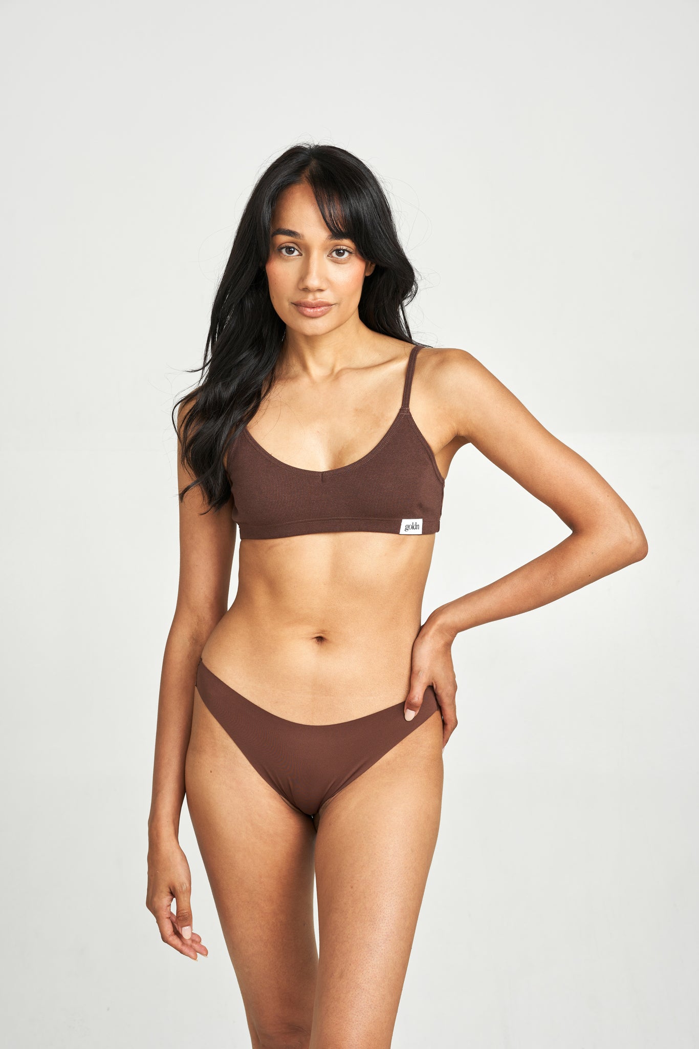 Seamless Thong in Chestnut